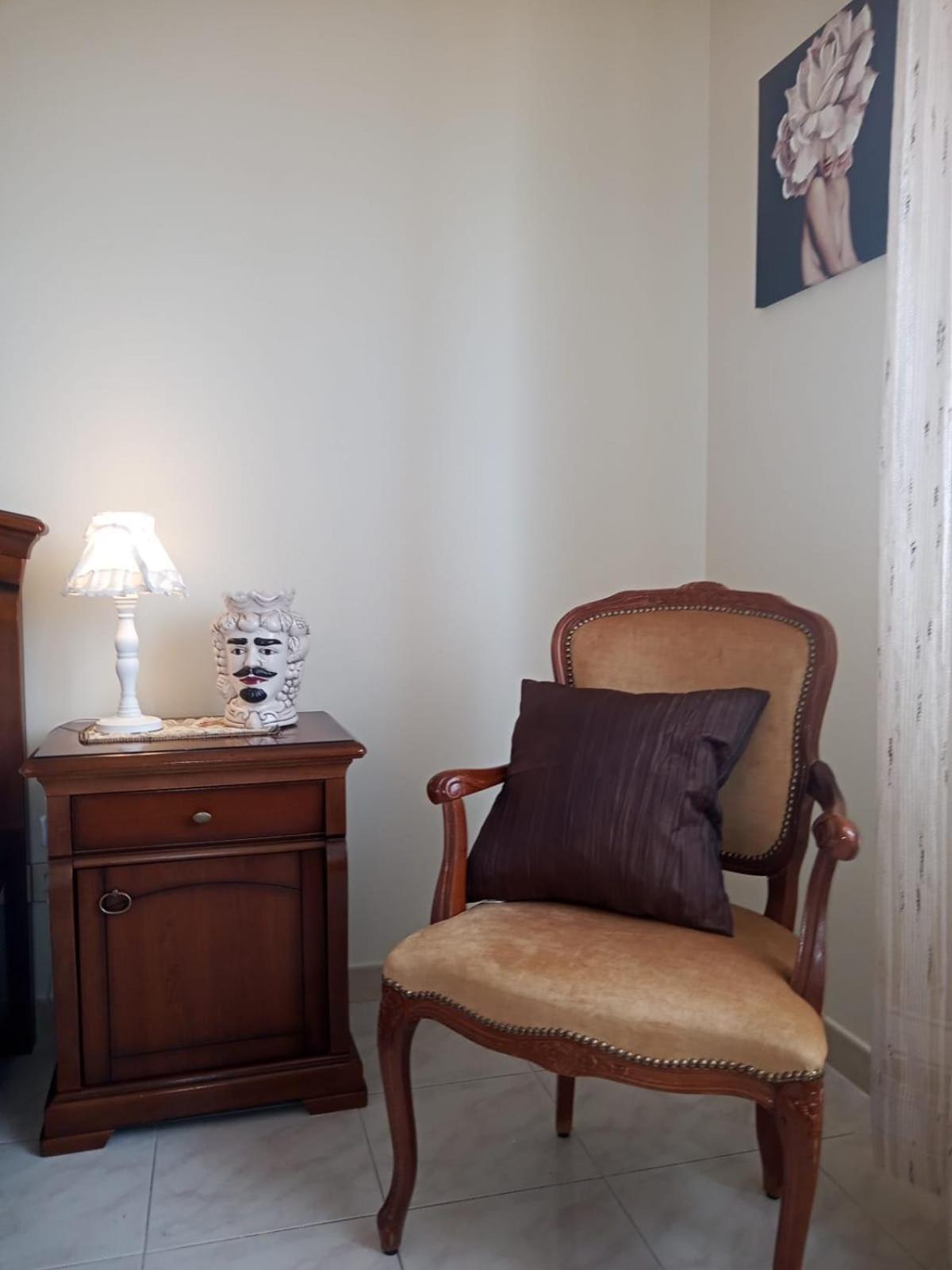 Lorenzo Guest Suite With Free Private Parking-- Cantieri Culturali Palermo Exterior foto