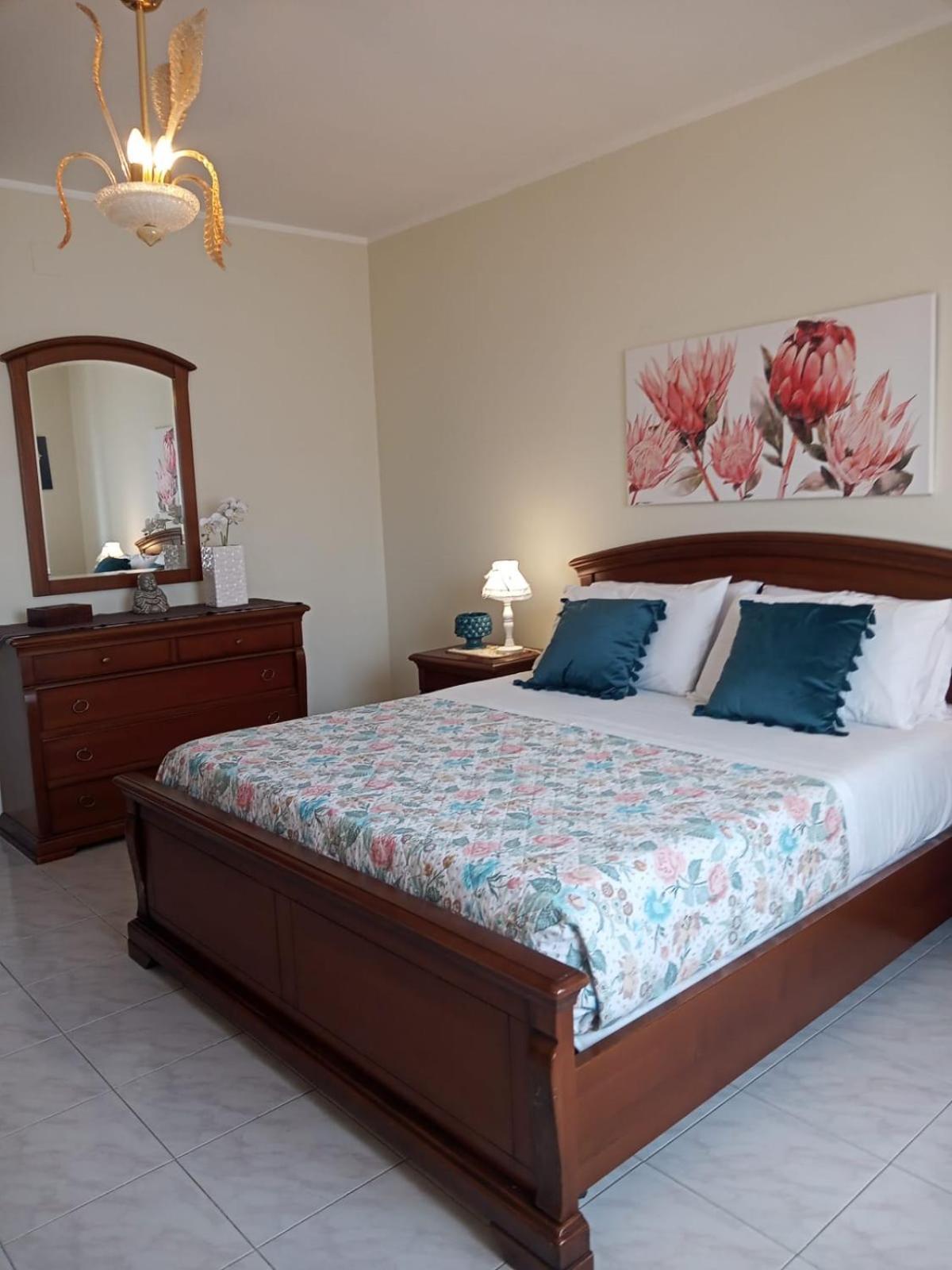 Lorenzo Guest Suite With Free Private Parking-- Cantieri Culturali Palermo Exterior foto